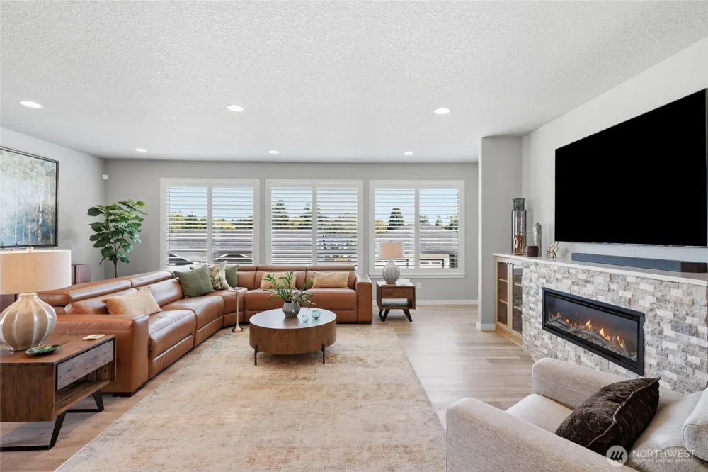10706 NW 15th Place Vancouver, WA 98685