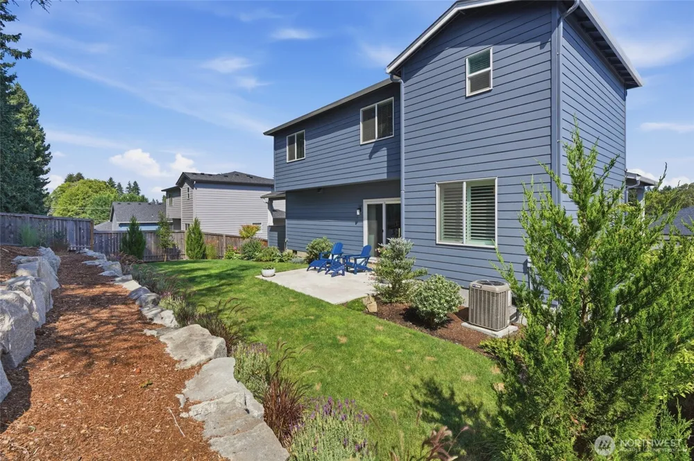 10706 NW 15th Place Vancouver, WA 98685
