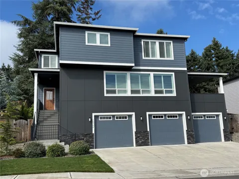 10706 NW 15th Place
