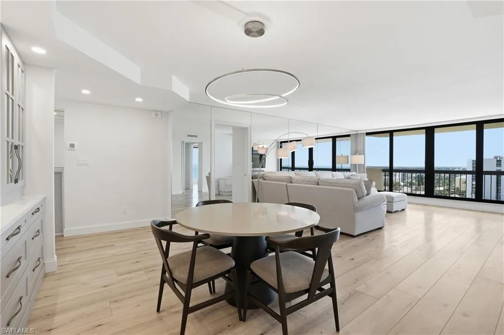 4001 Gulf Shore Boulevard #1407 Naples, FL 34103