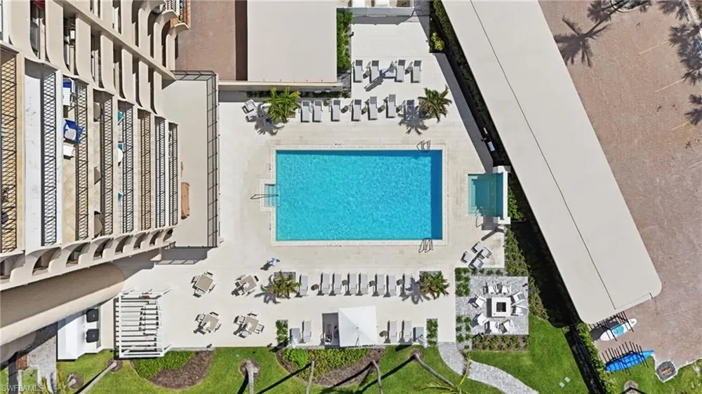 4001 Gulf Shore Boulevard #1407 Naples, FL 34103