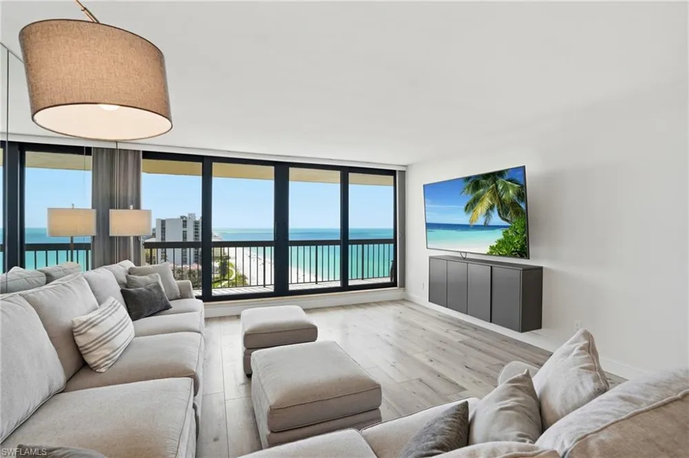 4001 Gulf Shore Boulevard #1407 Naples, FL 34103