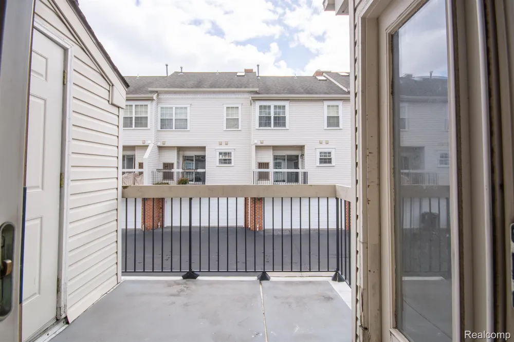 167 W Kenilworth Avenue Royal Oak City, MI 48067