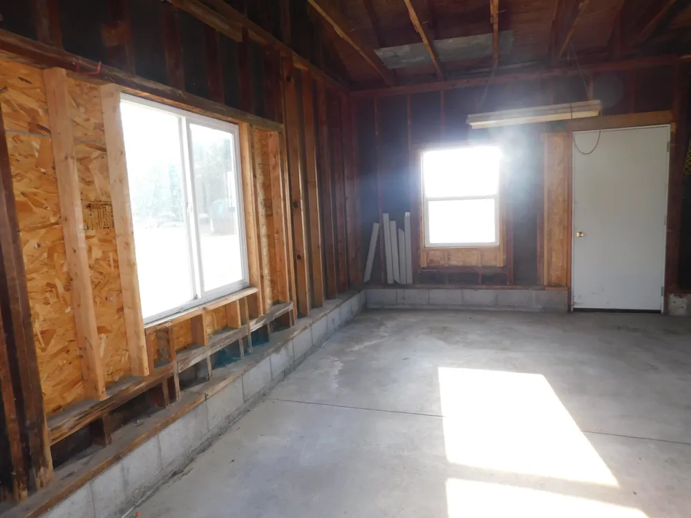 489 S Catalpa Avenue Everett Township, MI 49349