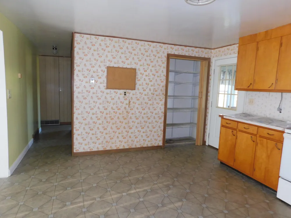 489 S Catalpa Avenue Everett Township, MI 49349