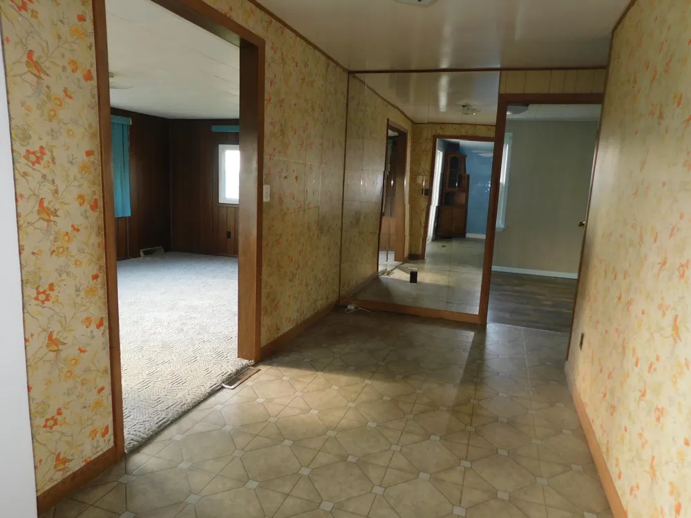 489 S Catalpa Avenue Everett Township, MI 49349