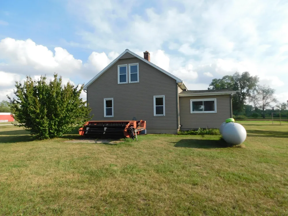 489 S Catalpa Avenue Everett Township, MI 49349
