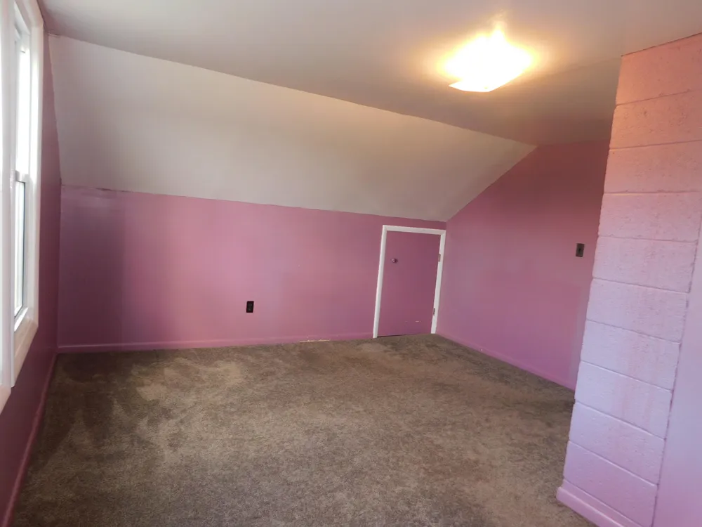 489 S Catalpa Avenue Everett Township, MI 49349