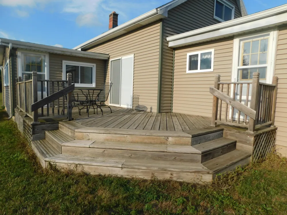 489 S Catalpa Avenue Everett Township, MI 49349