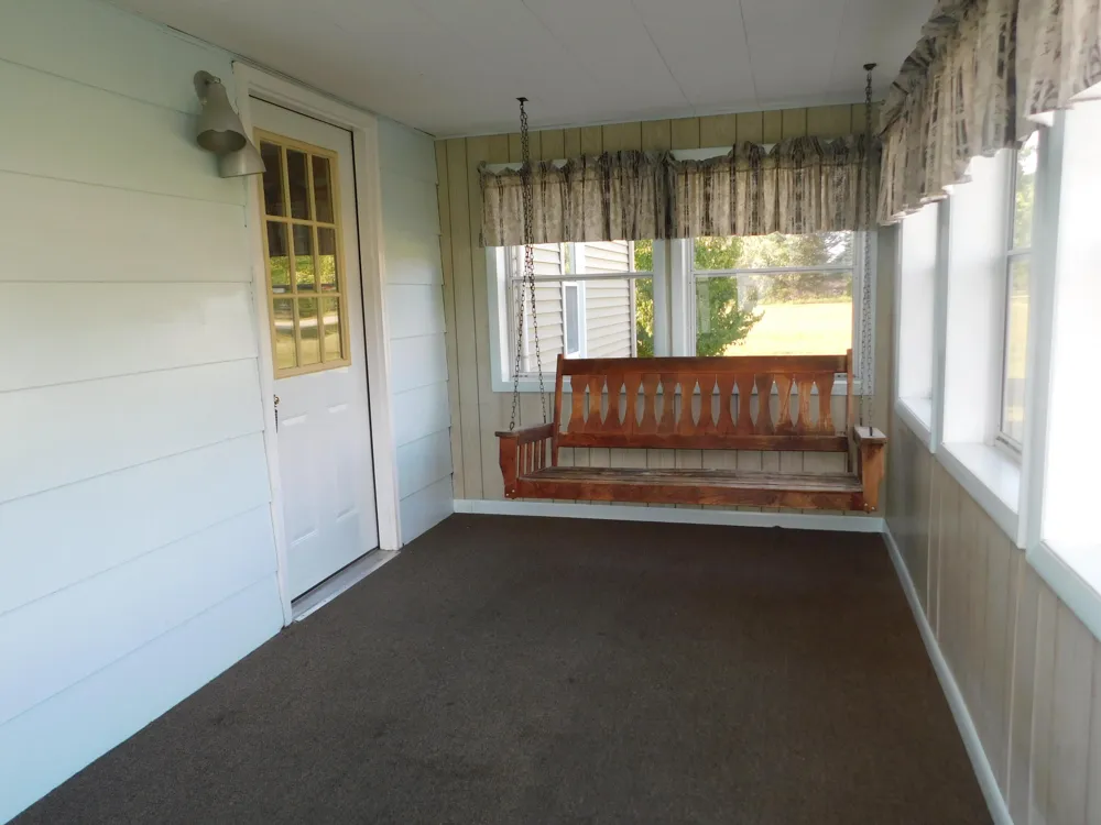 489 S Catalpa Avenue Everett Township, MI 49349