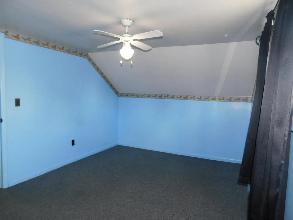 489 S Catalpa Avenue Everett Township, MI 49349