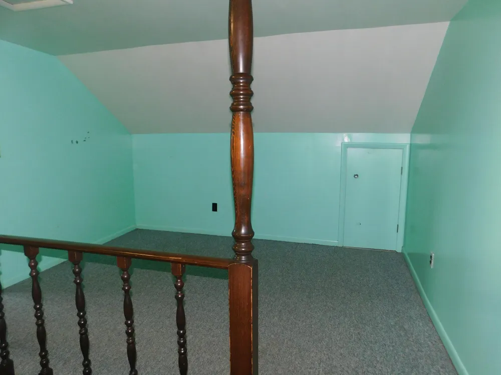489 S Catalpa Avenue Everett Township, MI 49349