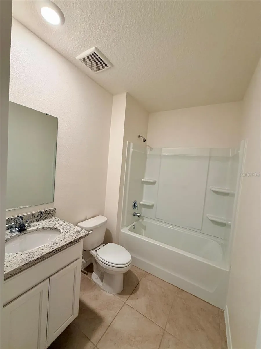 5277 GREENHEART AVENUE Mount Dora, FL 32757
