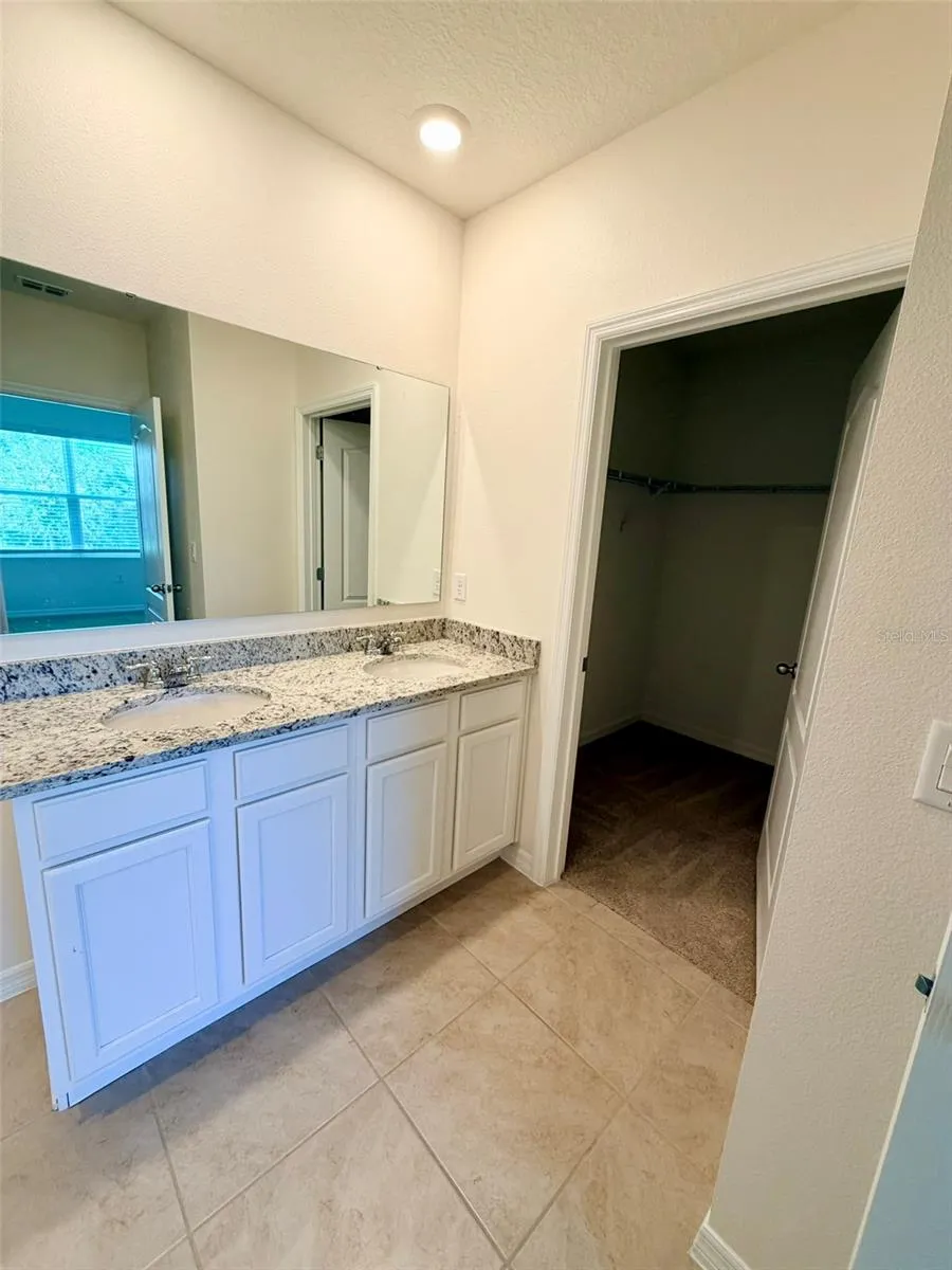 5277 GREENHEART AVENUE Mount Dora, FL 32757