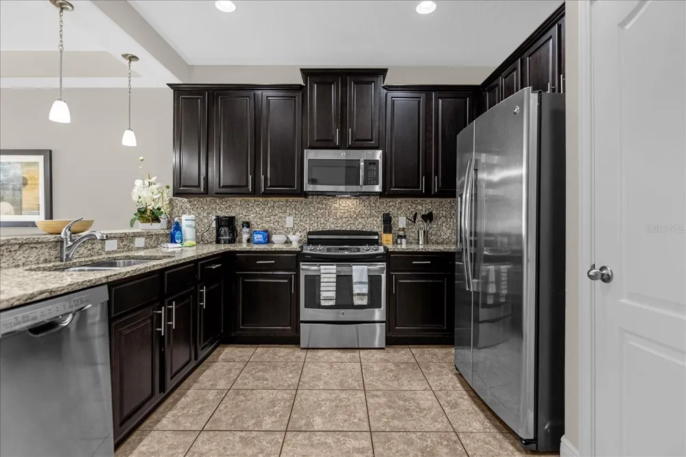 8118 ROSEVILLE BOULEVARD Davenport, FL 33896
