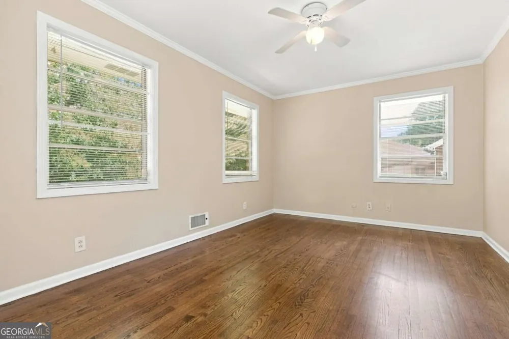 2909 Briarwood BLVD East Point, GA 30344