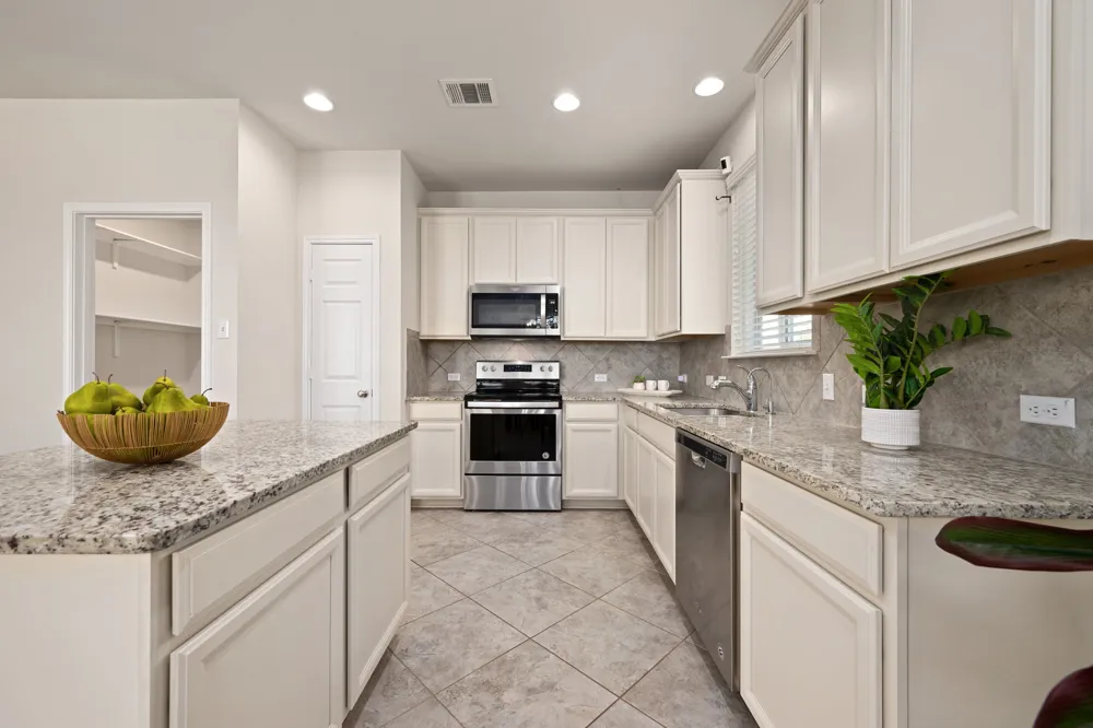 100 Tanager Pass Cove Leander, TX 78641