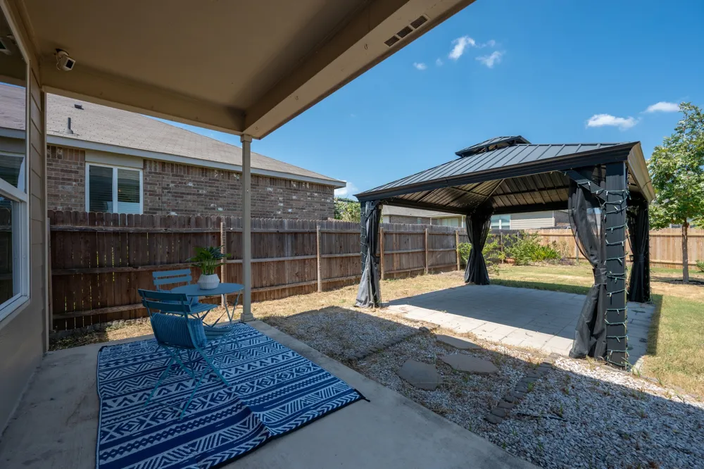 100 Tanager Pass Cove Leander, TX 78641