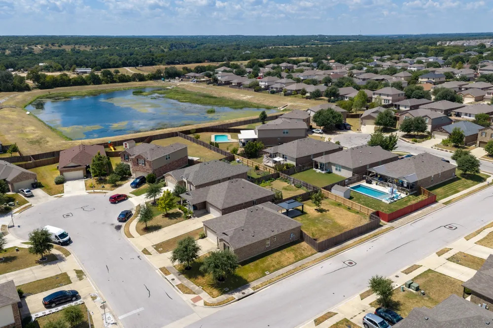 100 Tanager Pass Cove Leander, TX 78641