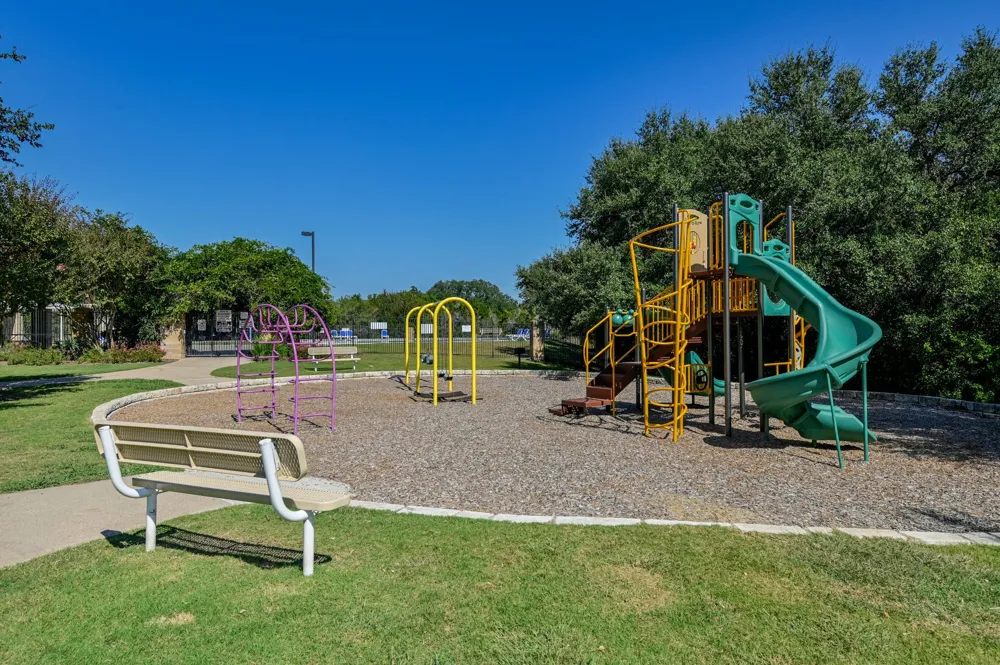 100 Tanager Pass Cove Leander, TX 78641