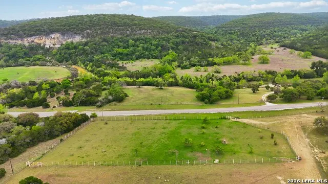 11482 Fm 337 Medina, TX 78055