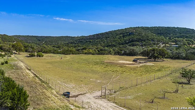11482 Fm 337 Medina, TX 78055