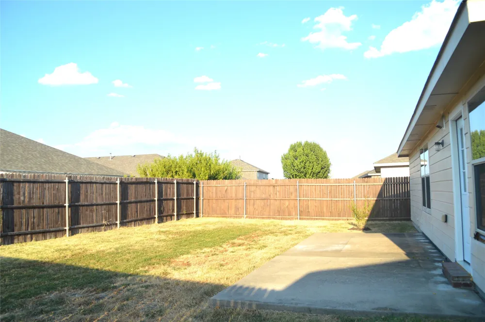 145 Meadow Crest Drive Princeton, TX 75407