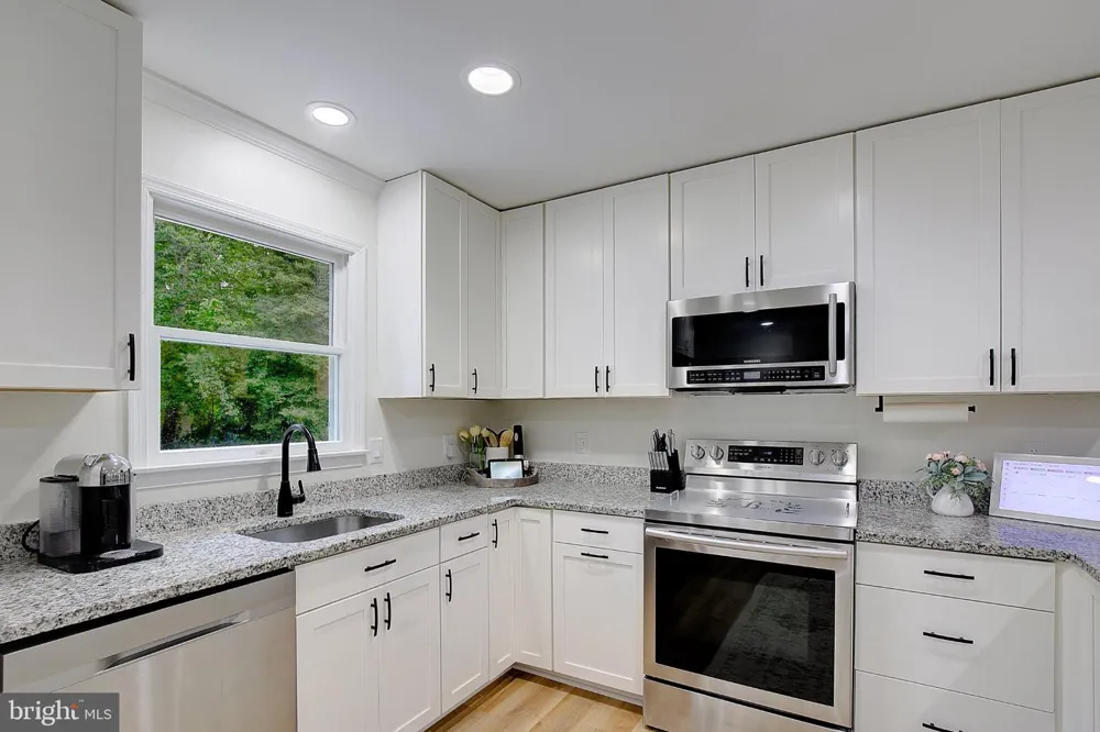 5822 LONG BEACH DRIVE St Leonard, MD 20685