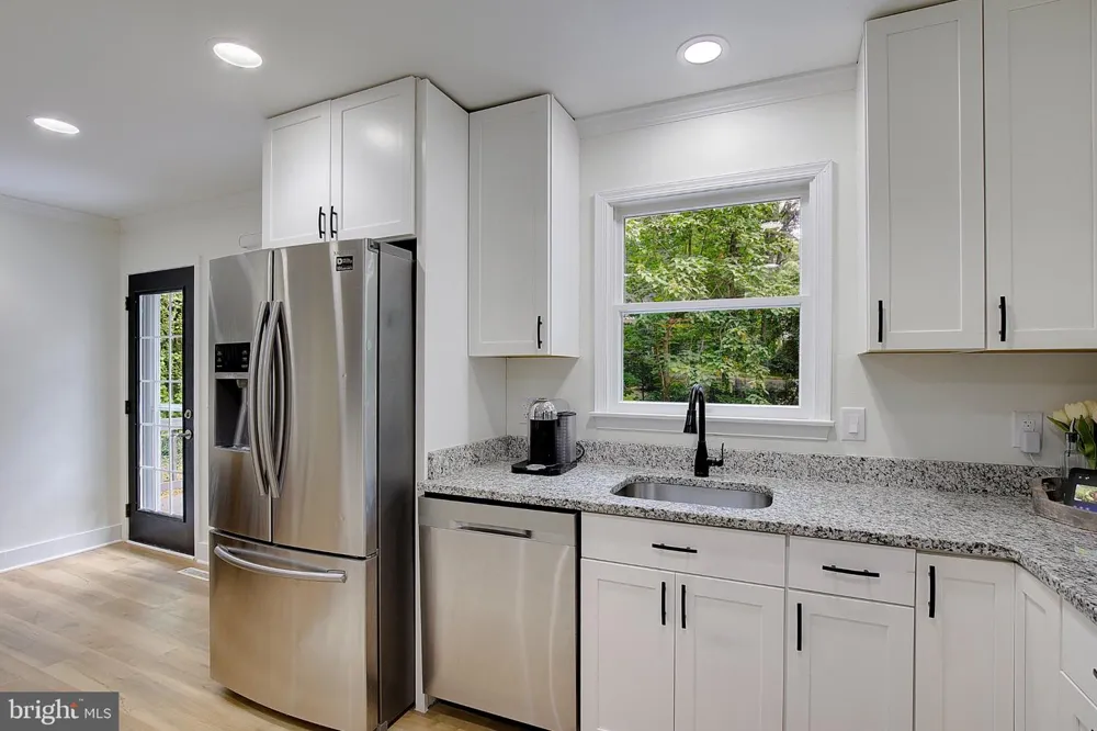 5822 LONG BEACH DRIVE St Leonard, MD 20685