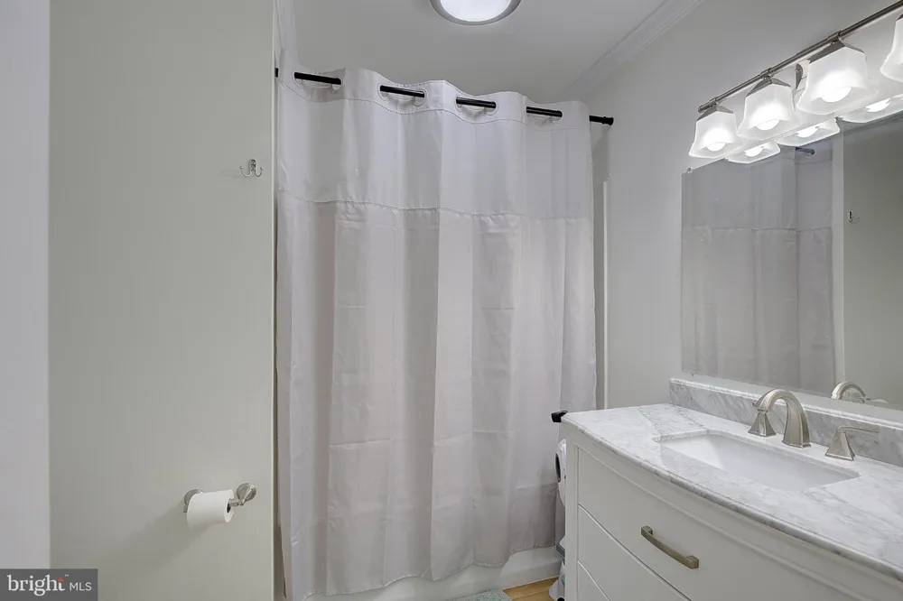 5822 LONG BEACH DRIVE St Leonard, MD 20685