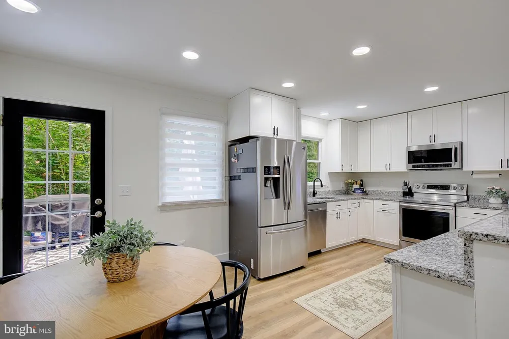 5822 LONG BEACH DRIVE St Leonard, MD 20685