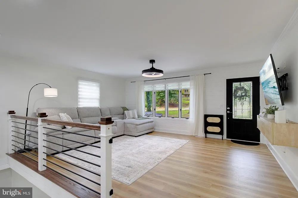 5822 LONG BEACH DRIVE St Leonard, MD 20685