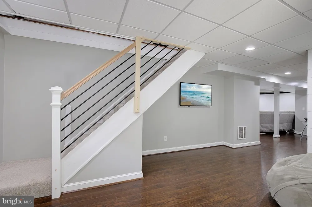5822 LONG BEACH DRIVE St Leonard, MD 20685