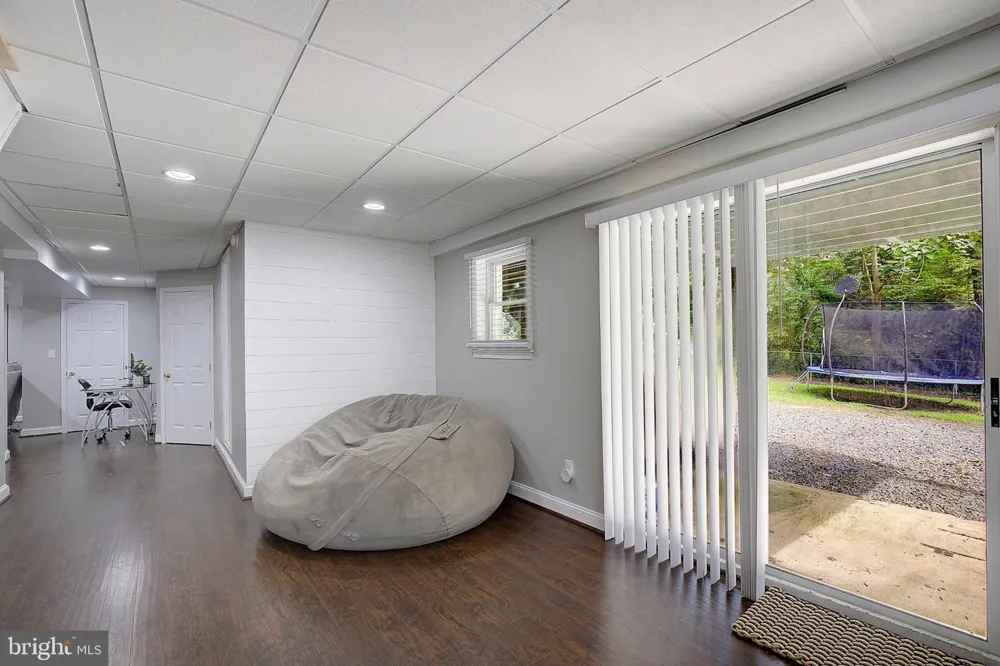 5822 LONG BEACH DRIVE St Leonard, MD 20685