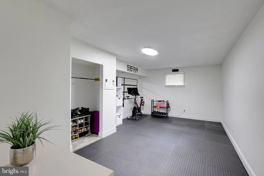 5822 LONG BEACH DRIVE St Leonard, MD 20685