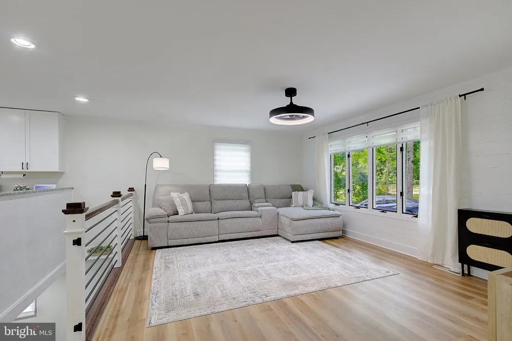 5822 LONG BEACH DRIVE St Leonard, MD 20685
