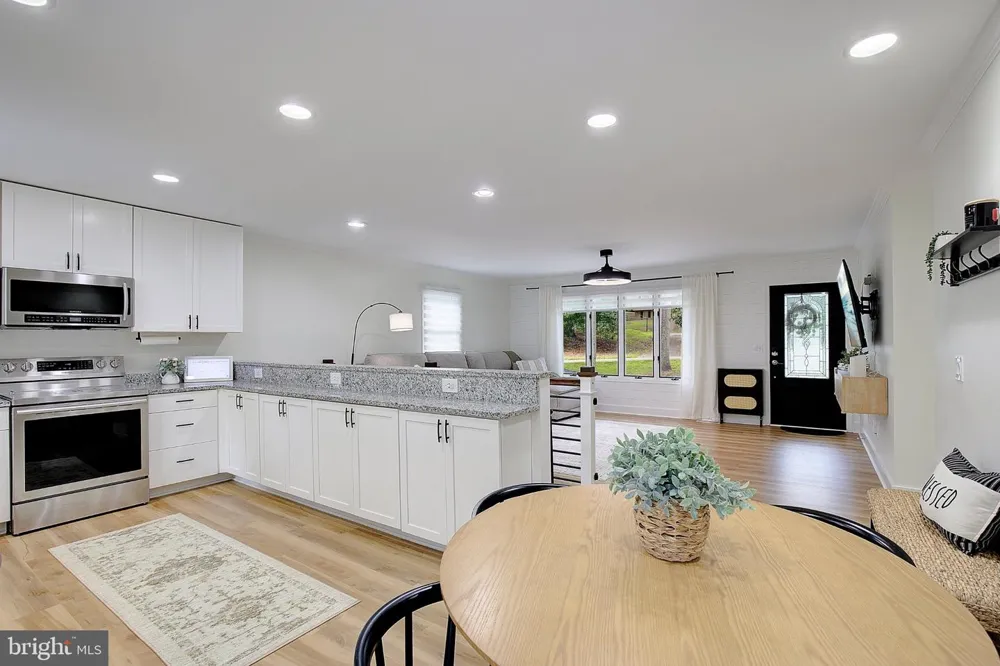 5822 LONG BEACH DRIVE St Leonard, MD 20685