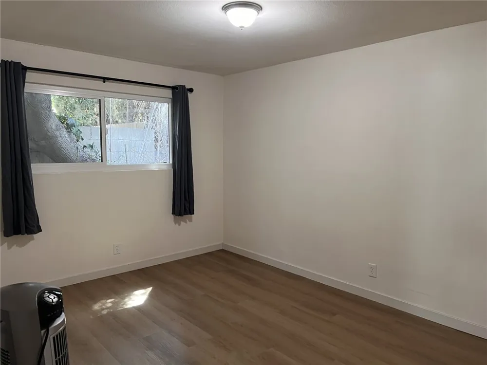 516 Diamond #D Monrovia, CA 91016