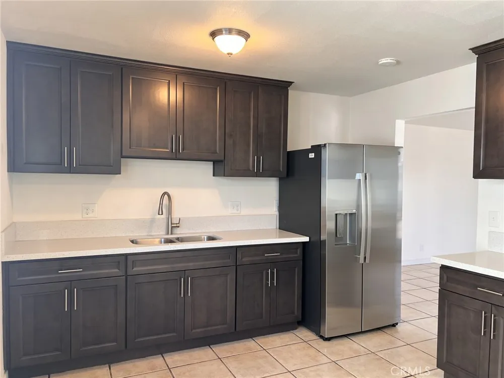 516 Diamond #D Monrovia, CA 91016