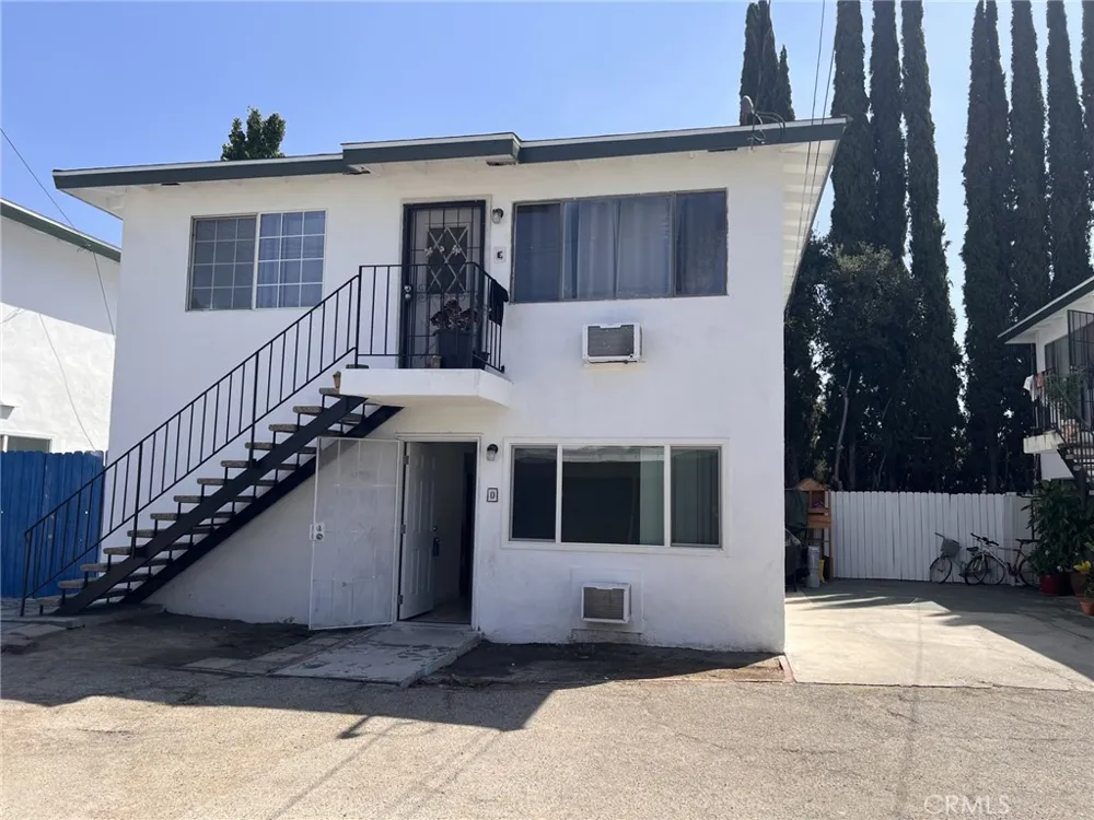 516 Diamond #D Monrovia, CA 91016
