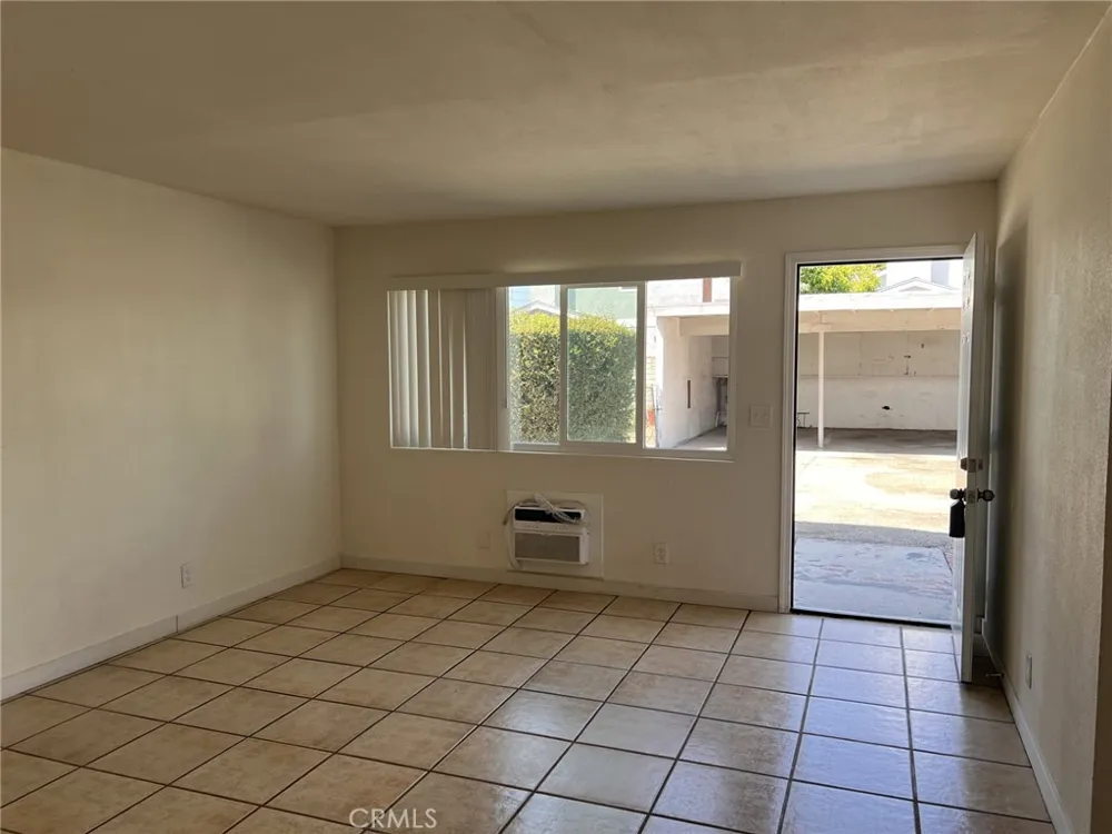516 Diamond #D Monrovia, CA 91016