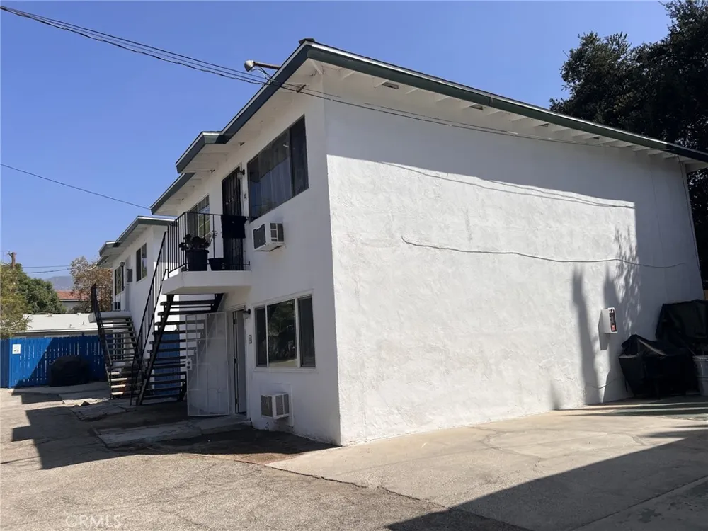 516 Diamond #D Monrovia, CA 91016