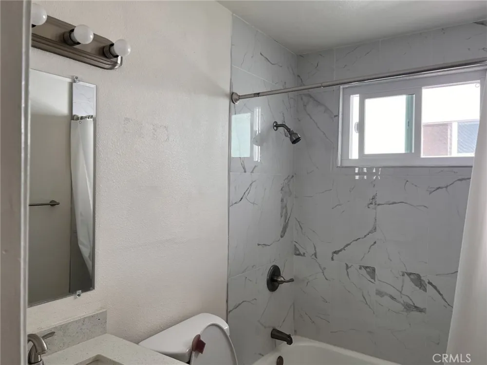 516 Diamond #D Monrovia, CA 91016