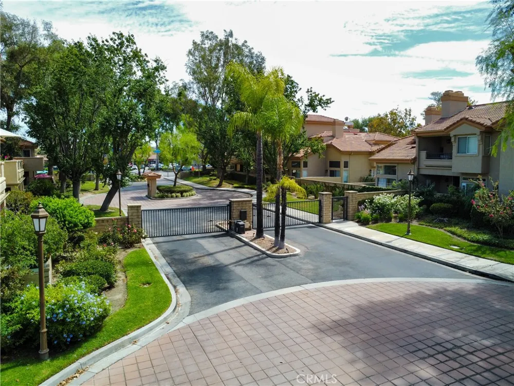 25873 McBean Parkway #54 Valencia, CA 91355