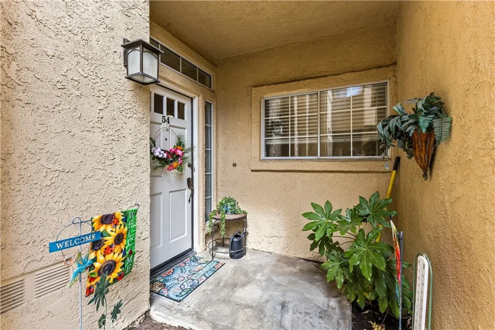 25873 McBean Parkway #54 Valencia, CA 91355