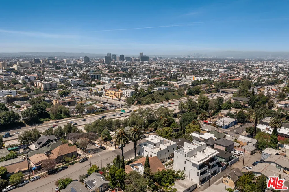 2001 W Bellevue Avenue Los Angeles, CA 90026