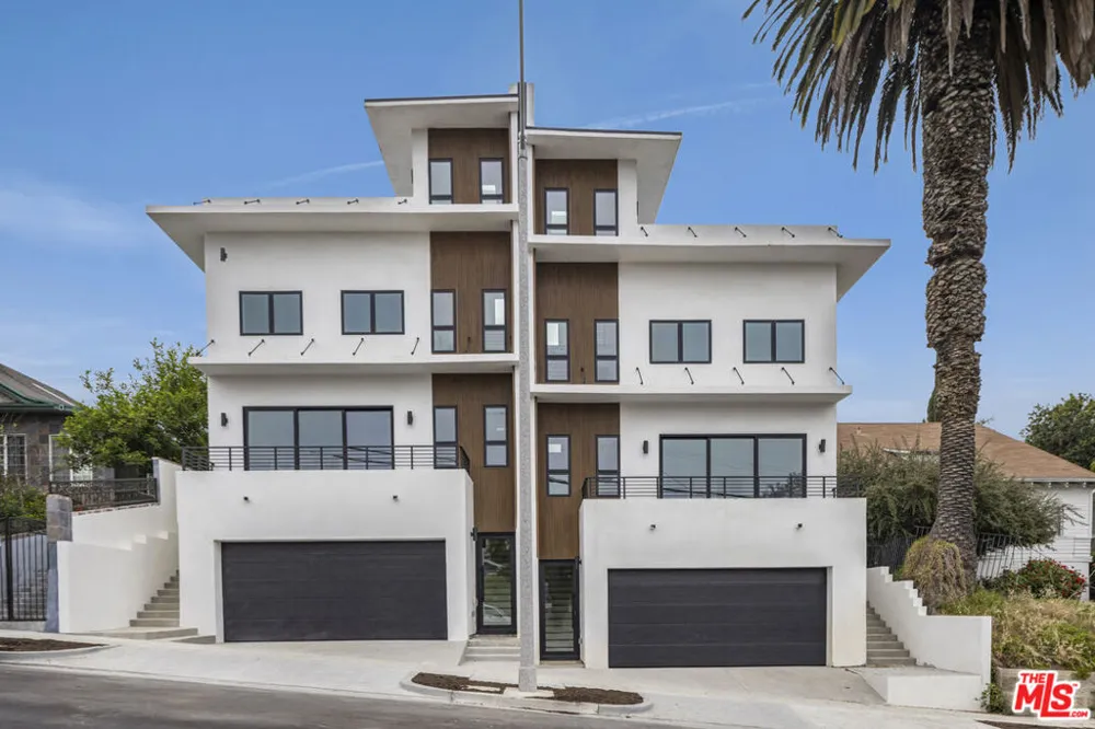 2001 W Bellevue Avenue Los Angeles, CA 90026