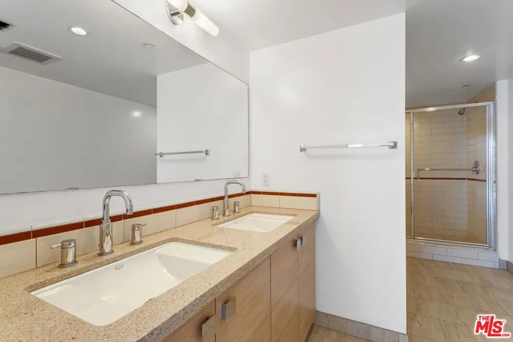 1600 S WESTGATE AVENUE #506 Los Angeles, CA 90025