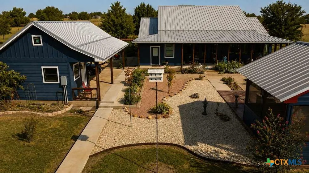 2415 Old Crawford Road Crawford, TX 76638