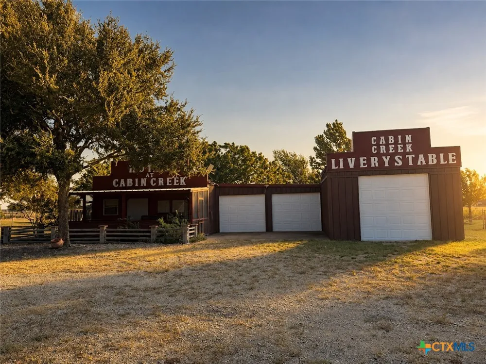2415 Old Crawford Road Crawford, TX 76638